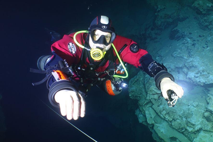 Recreational Sidemount Diver