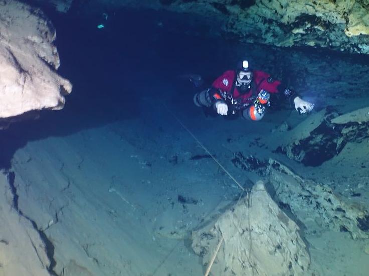 Sidemount Cave Diving Budapest Molnar Janos